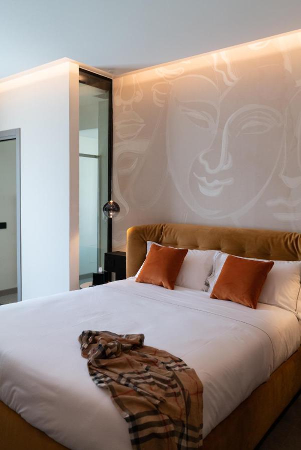 3T Boutique Hotel Ivrea Bagian luar foto