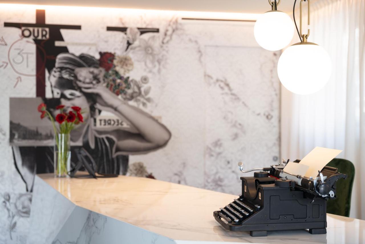3T Boutique Hotel Ivrea Bagian luar foto