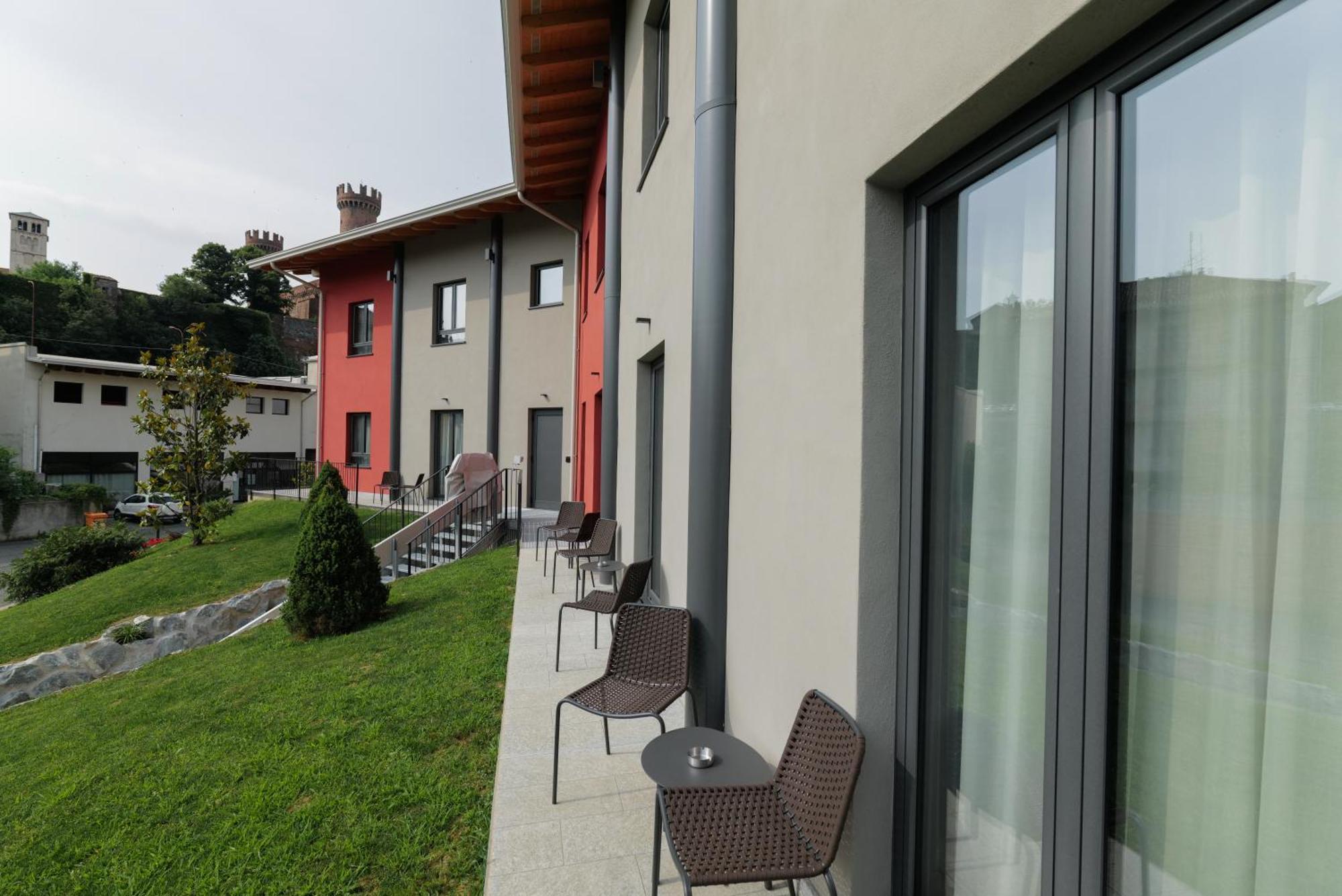 3T Boutique Hotel Ivrea Bagian luar foto