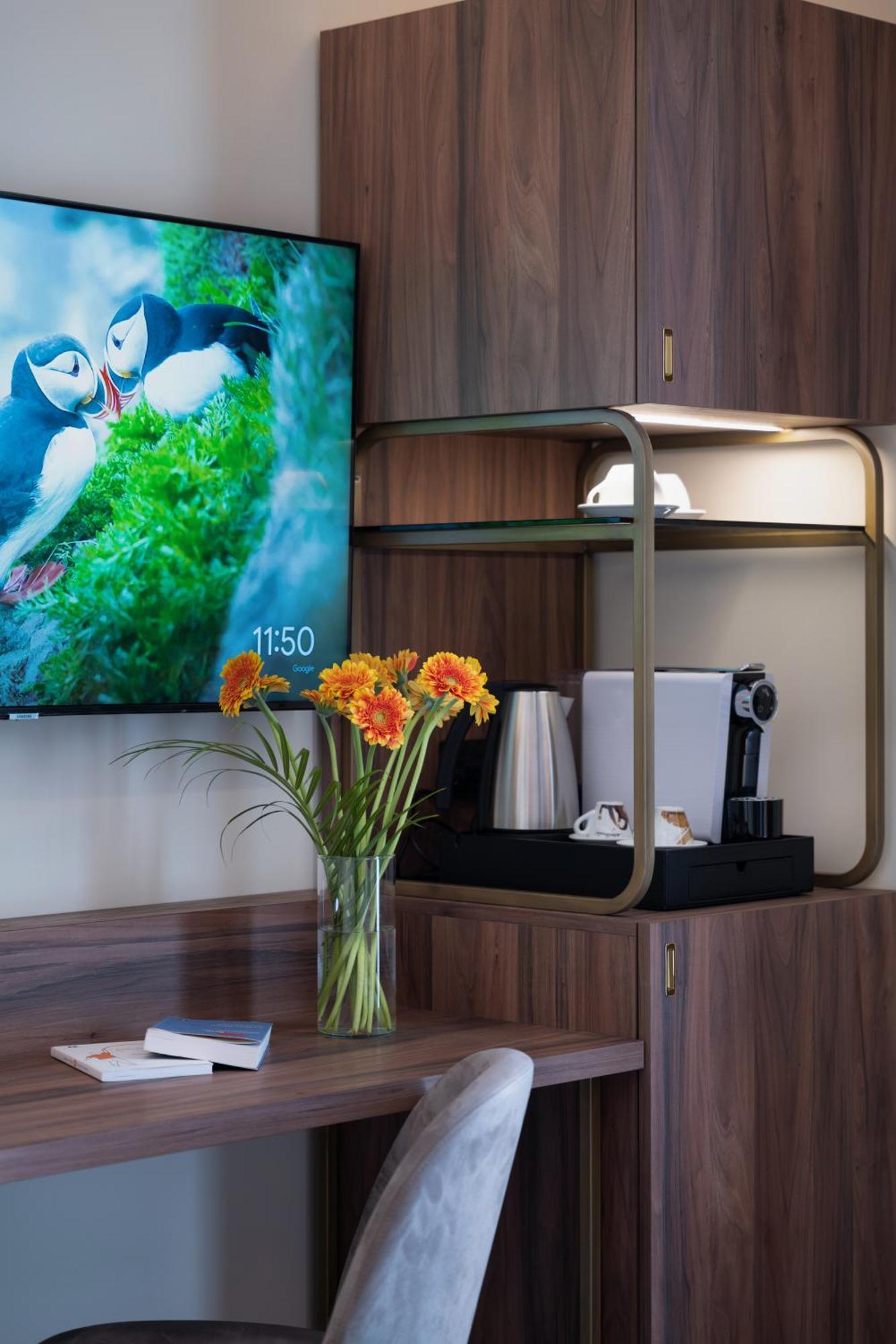 3T Boutique Hotel Ivrea Bagian luar foto